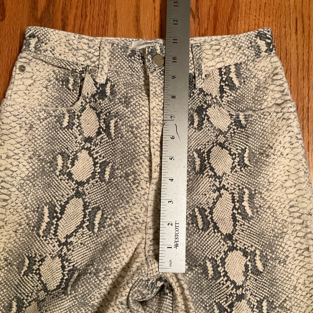 Zara Women Premium Denim Collection Jeans, Grey Snake Print, 5-Pocket, Sz 4 - Picture 14 of 15